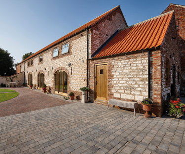 Product Gallery 1000X832 36D D SORRENTO Granite Stone 9 Sarsen Stone